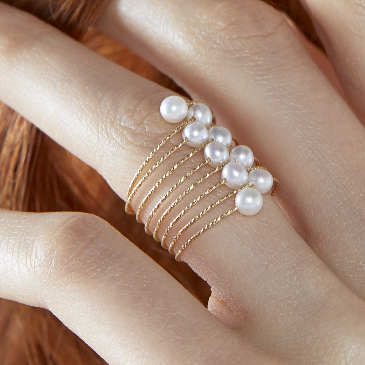 MAGICO ring (ø4 mm pearls)